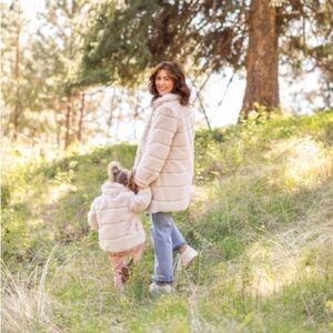 Joe Fresh x Jillian Harris 2021 Kid Girl Jacket. Size M (7-8).